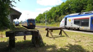 Le Journal du Pays Yonnais se fait l'écho d'une action des associations d'usagers du rail de Vendée